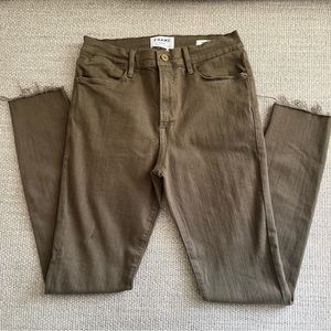 Frame Le High Skinny Jean in Army Green